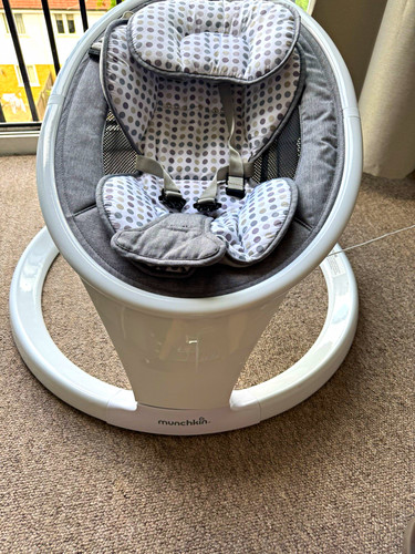 Munchkin baby bouncing - munchkin,